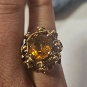 Elegant Gold Ring with Yellow Stone